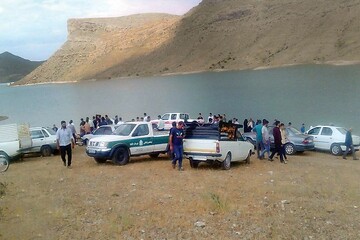 اسکلت راننده نیسان در عمق دریاچه سدشهرچای ارومیه پیدا شد