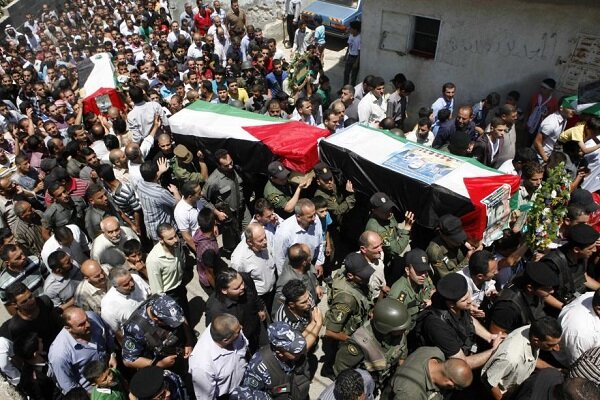 حمله نظامیان صهیونیست به کرانه باختری/۱۵ فلسطینی شهید و زخمی شدند