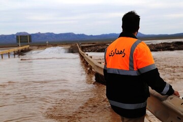 باران راه ارتباطی ۳۸ روستای جبالبارز وساردوئیه را مسدود کرده است