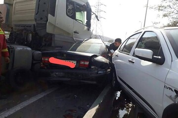 جزییات تصادف زنجیره ای ۱۳ خودرو در بزرگراه شهید یاسینی