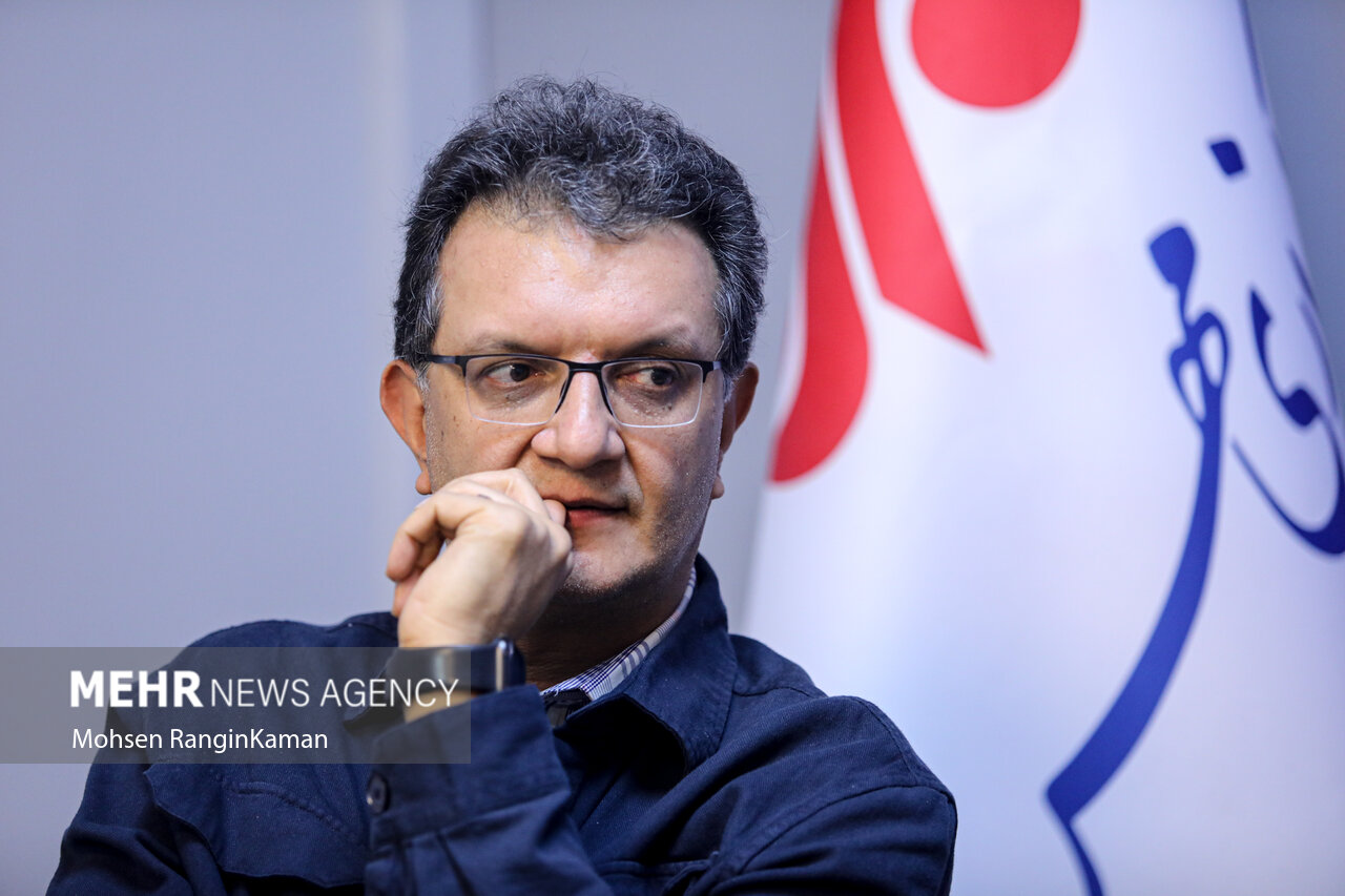 تکنولوژی چاقوی دو لبه نیست / نمیتوان تکنولوژی را غسل تعمید داد