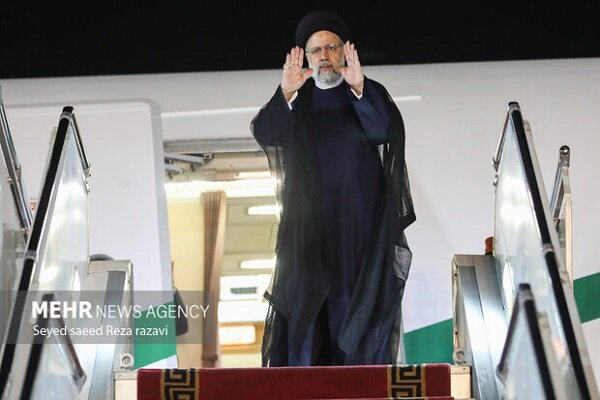 Cumhurbaşkanı Reisi Riyad'a gitti