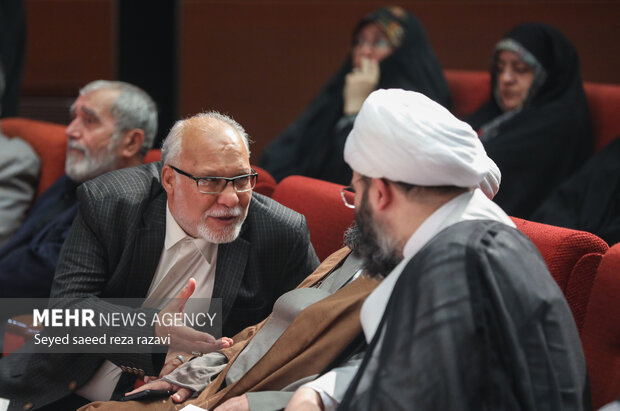 همایش ۳ روزه هم‌اندیشی ۷ شبکه فعال هیأت و مداحی استان‌ها با عنوان «میان داران جهاد ۲» صبح امروز چهارشنبه هفدهم آبان‌ماه ۱۴۰۲ با حضور حجت السلام محمد قمی ریس سازمان تبلیغات اسلامی، دبیران شورای هم‌آهنگی شبکه‌های هیأت، رؤسای شورای هیأت‌های مذهبی کشور، رؤسای کانون‌های فرهنگی-تبلیغی کشور، رؤسای کانون مداحان کشور، سرپرست‌های کانون مداحان بانوان کشور، نمایندگان بنیاد دعبل خزاعی و مسئولین اداره تشکل‌های دینی در تهران آغاز به کار کرد