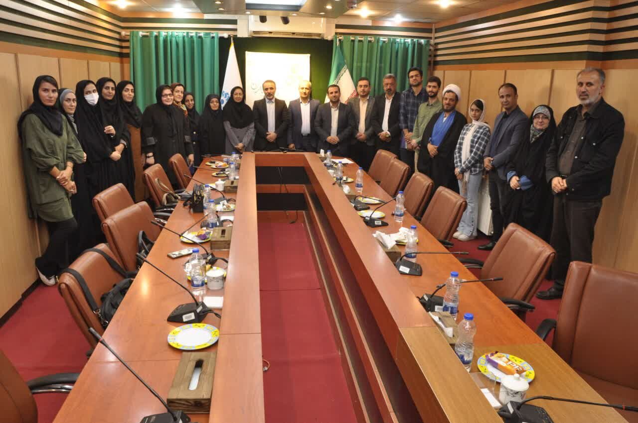 نخستین مسابقه مشاعره کتابخانه های عمومی گیلان برگزار شد نخستین مسابقه مشاعره کتابخانه های عمومی گیلان برگزار شد