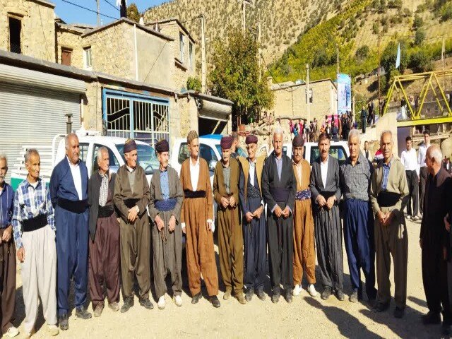 درخشش دانههای یاقوت در روستای دله مرز/سروآباد قطب تولید انار