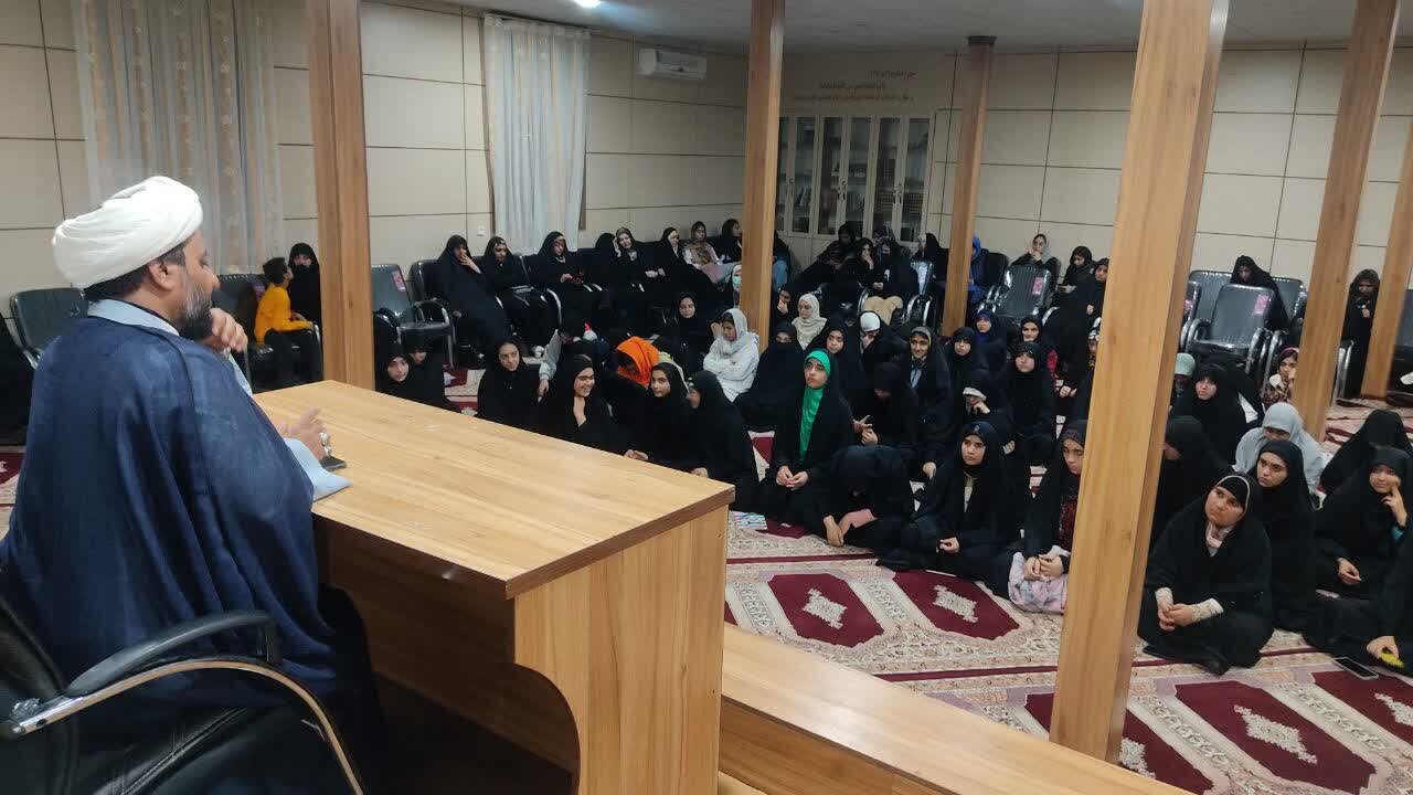 ۲۰۰ دانشآموز کردستانی در رویداد دختران حاج قاسم شرکت کردند