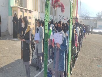 اعزام دانش‌آموزان دختر سروآبادی به اردوی راهیان نور