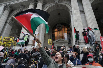 Demonstrations against Gaza massacre on both sides of the Atlantic