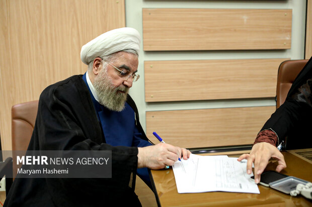 حجت الاسلام حسن روحانی در ششمین روز نام نویسی داوطلبان مجلس خبرگان رهبری حضور دارد
