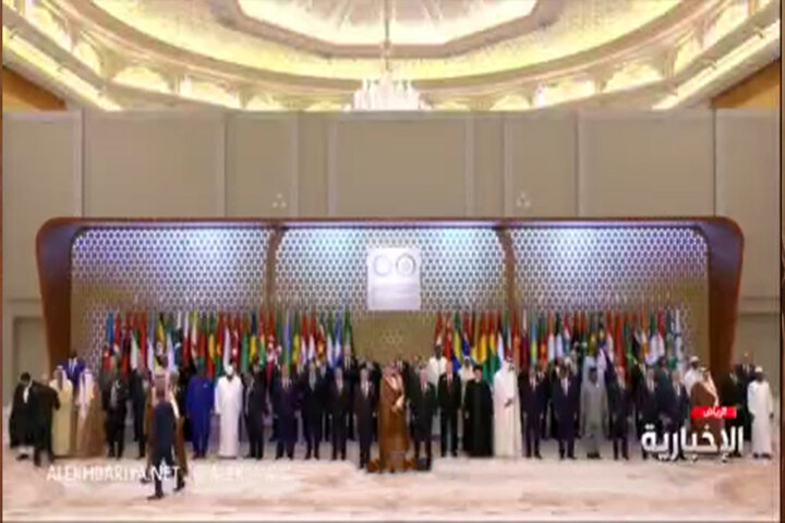 عکس یادگاری سران کشورهای عربی و اسلامی عکس یادگاری سران کشورهای عربی و اسلامی