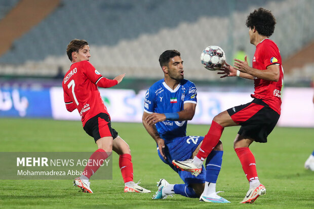 پیشبینی «فنی» استقلال و پرسپولیس/ ترسی که نکو و یحیی را میکُشد