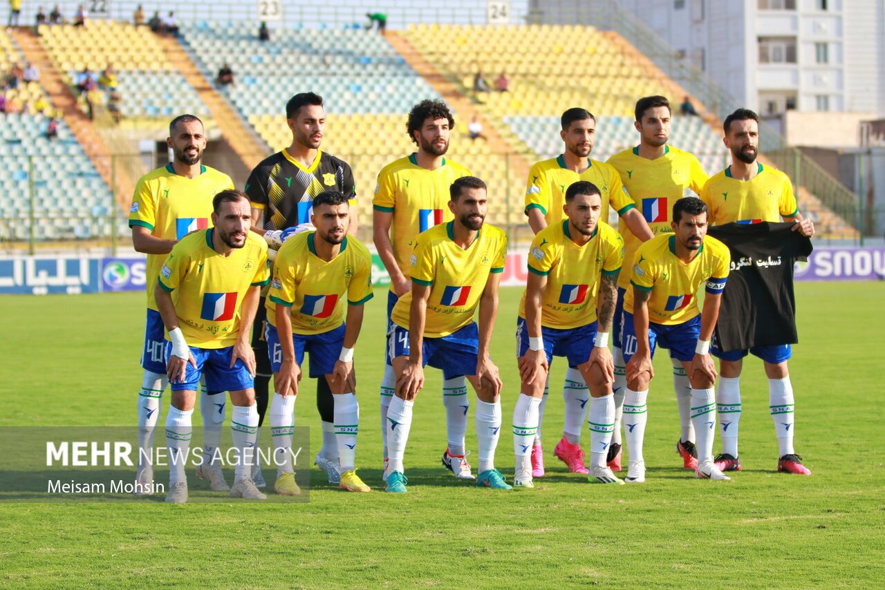 پیروزی آلومینوم برابر نفت و تساوی دو بازی در پایان نیمه اول