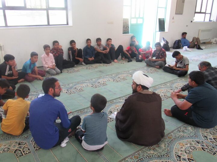 وقتی مساجد پاتوق فرهنگی جوانترین امام جمعه فارس میشود