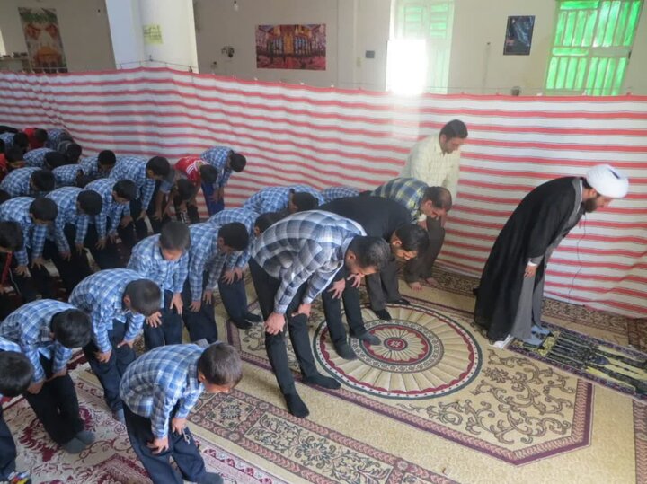 وقتی مساجد پاتوق فرهنگی جوانترین امام جمعه فارس میشود