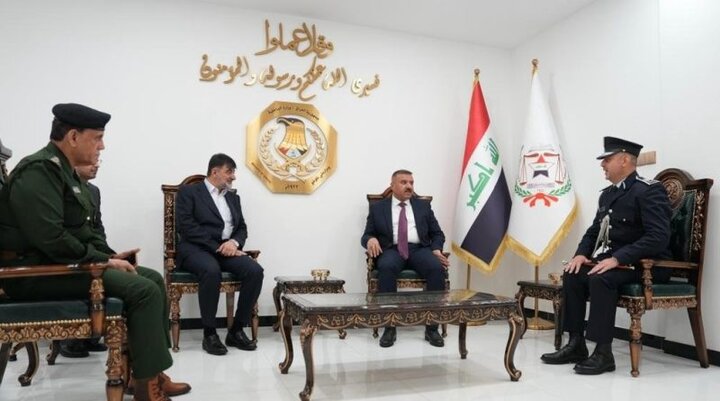قائد الشرطة الإيرانية يبحث مع وزير الداخلية العراقي تعزيز التعاون والتنسيق بين البلدين