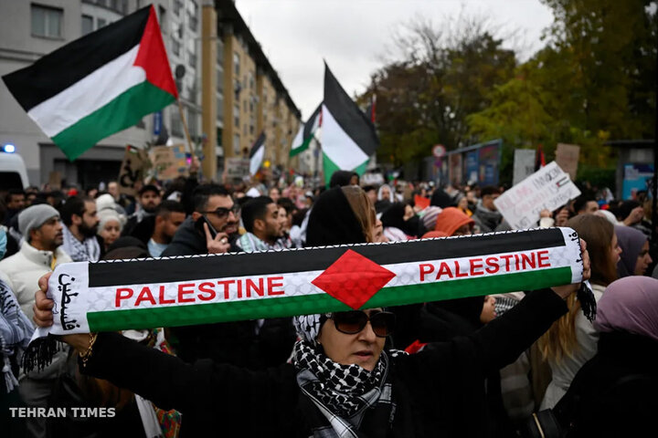 From Paris to Karachi protesters rally in support of Palestine