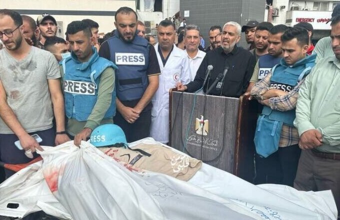 من هو حسن إصليح مراسل غزة الميداني وكابوس الصهاينة ؟
