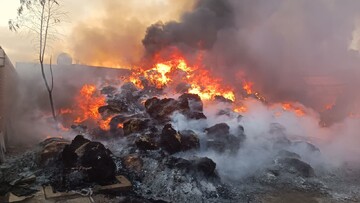آتش‌سوزی گسترده در انبار کارخانه ریسندگی شهرستان جرقویه