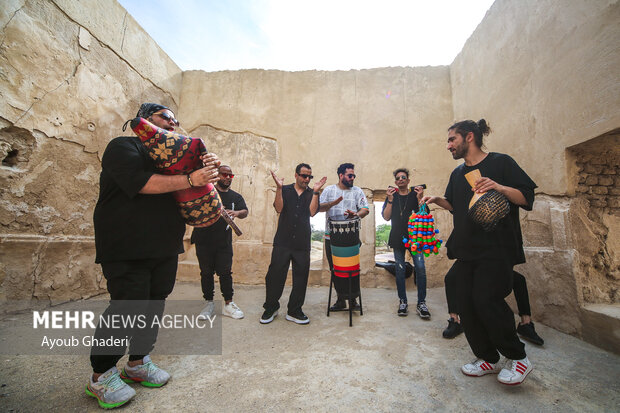 Traditional music festival in Kish Island
