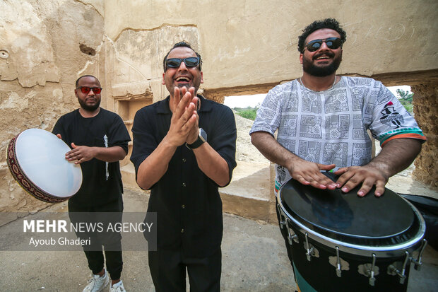 Traditional music festival in Kish Island
