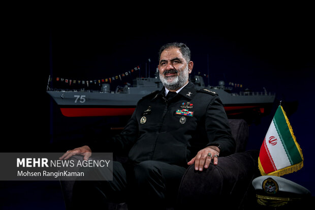 مروری بر پیشرفتهترین تجهیزات ارتش/توسعه دریامحور لازمه توسعه است