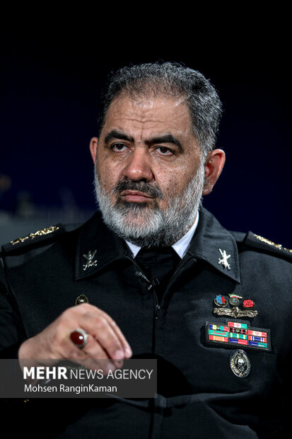 مروری بر پیشرفتهترین تجهیزات ارتش/توسعه دریامحور لازمه توسعه است