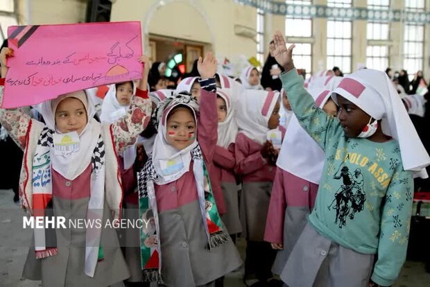 ایران میں غزہ کے بچوں کی حمایت میں دنیا بھر کی 100 قومیتوں کے بچوں کا اجتماع+تصاویر