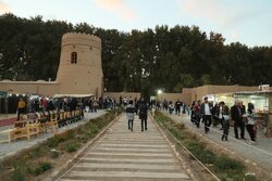 چهارمین جشنواره قرمه در باغ جهانی مهریز آغاز به کار کرد