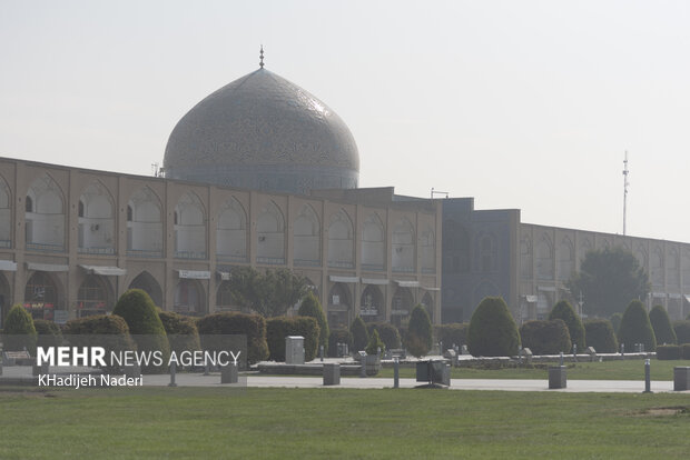 کیفیت هوای اصفهان در وضعیت قرمز