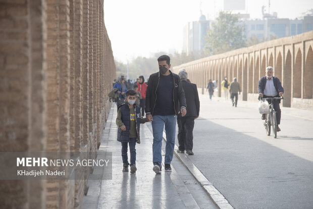 تداوم آلودگی هوا و روند کاهشی دما در اصفهان