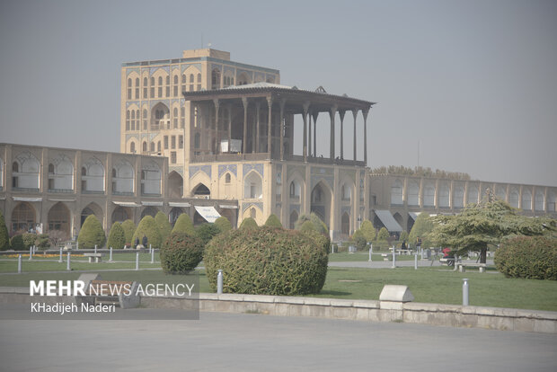 هوای اصفهان برای عموم شهروندان ناسالم است