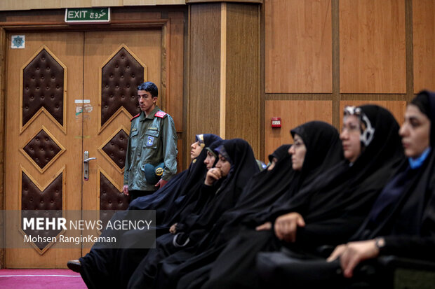 سومین اجلاسیه مجمع جهانی مستضعفین (مقاومت) صبح امروز سه‌شنبه ۲۳ آبان ۱۴۰۲ با حضور سردار غلامرضا سلیمانی رئیس سازمان بسیج مستضعفین و سردار محمدرضا نقدی معاون هماهنگ کننده سپاه پاسداران در سالن پنج آذر سازمان بسیج مستضعفین برگزار شد