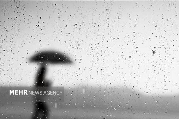 بارش باران در جاده‌های استان سمنان 