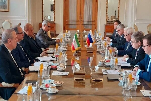 Iranian, Russian officials hold talks on BRICS 