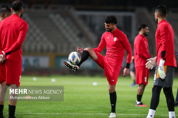 محمد دانشگر بازیکن تیم ملی فوتبال ایران در تمرین تیم ملی فوتبال ایران حضور دارد