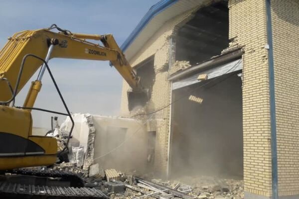 آزادسازی ۳۰۰ هکتار از ساخت و سازهای غیرمجاز در فیروزکوه