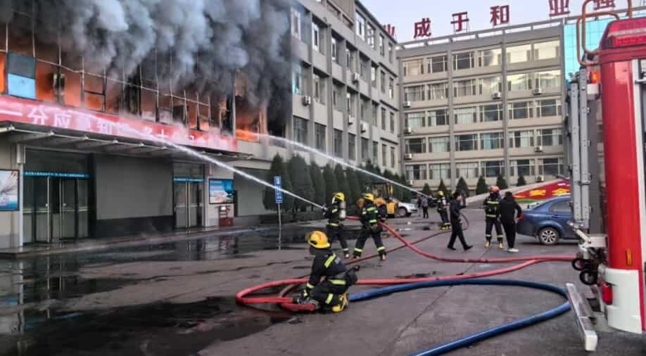 آتش سوزی در دفتر شرکت زغال سنگ چین ۲۶ کشته بر جای گذاشت