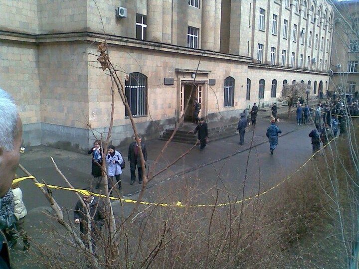 Explosion shudders University in Armenia's Yerevan