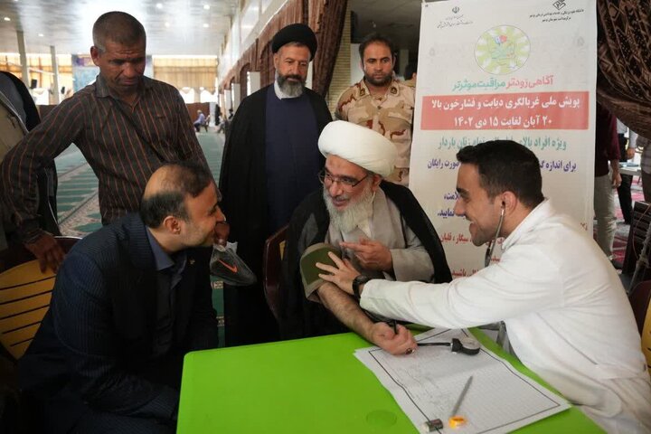 امام جمعه بوشهر در پویش ملی فشارخون و دیابت شرکت کرد
