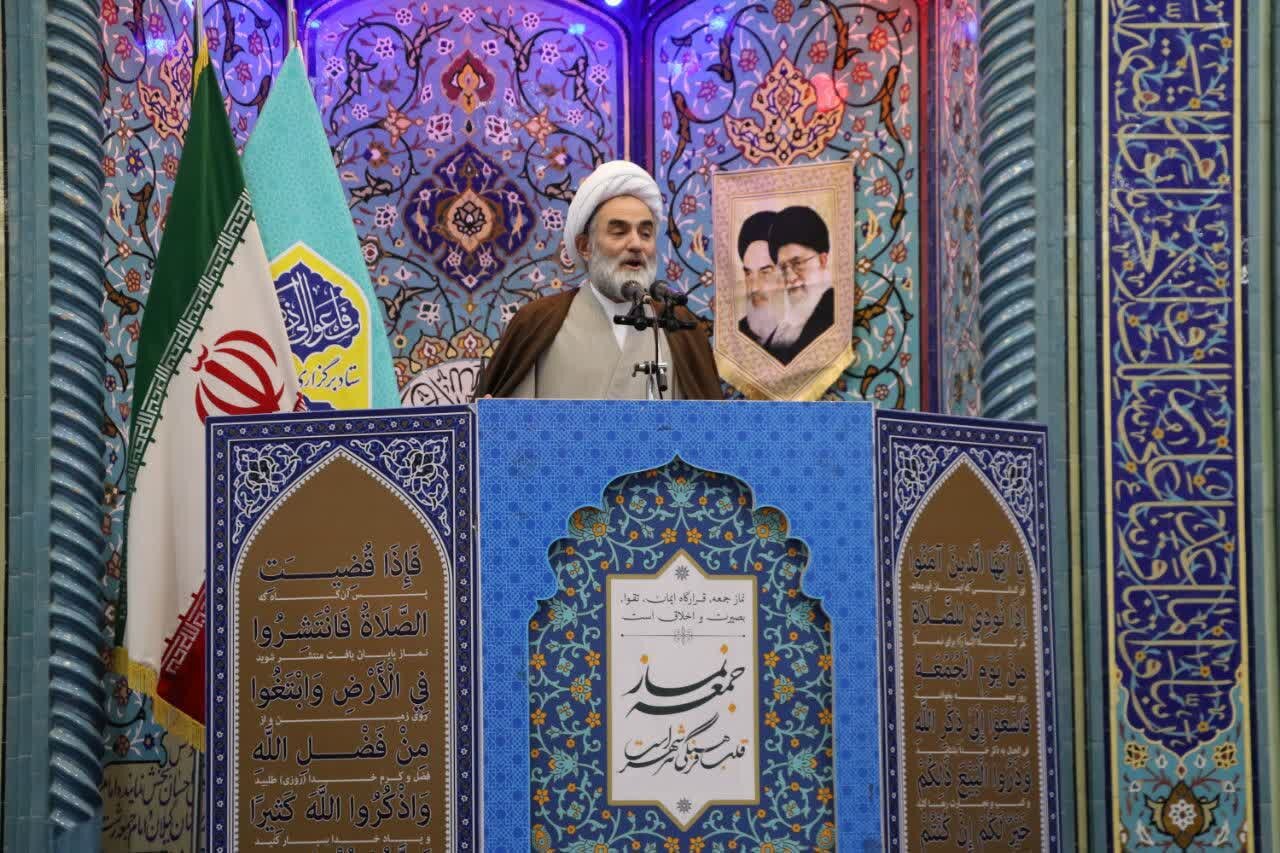 انسان بی تقوا مناسب مدیریت در جامعه اسلامی نیست انسان بی تقوا مناسب مدیریت در جامعه اسلامی نیست