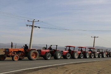 رژه تراکتوری کشاورزان و دامداران شهرستان هامون