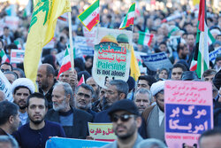 راهپیمایی مردم هرمزگان در محکومیت حادثه تروریستی کرمان