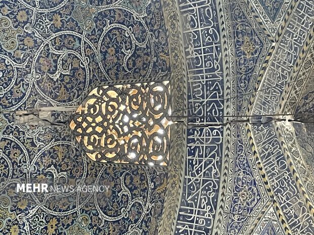 گنبد تاریخی شکست؛ نشست زمین در محله مسجد سید اصفهان تشدید شد گنبد تاریخی شکست؛ نشست زمین در محله مسجد سید اصفهان تشدید شد