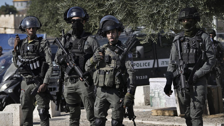 İsrail, Batı Şeria ve Doğu Kudüs'te 60 Filistinliyi gözaltına aldı