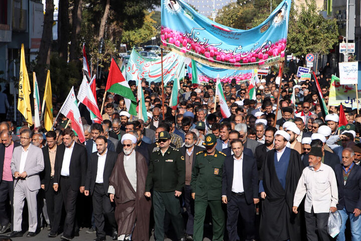 راهپیمایی مردم گناباد در حمایت از کودکان غزه