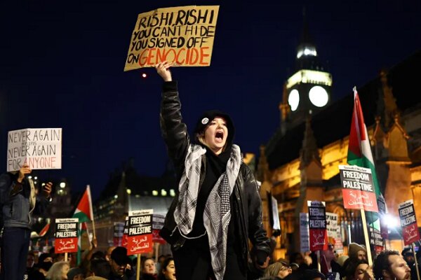 تنظيم  100 مسيرة في بريطانيا لدعم غزة 