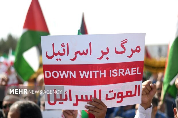 مسيرات حاشدة في أرجاء البلاد...إيران كلها تقف إلى جانب فلسطين
