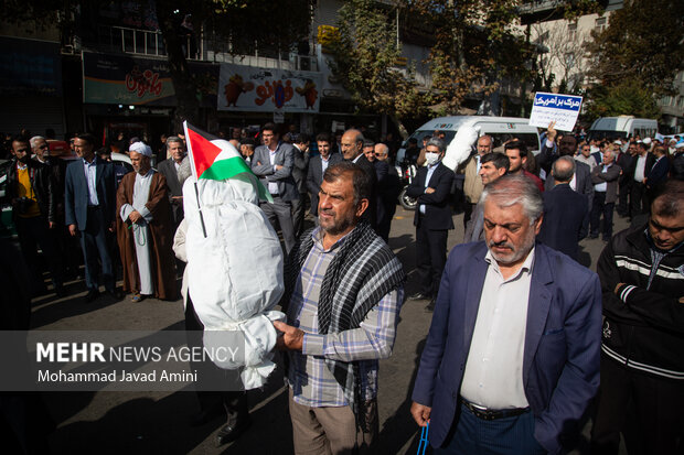 تجمع محکومیت جنایات رژیم کودک کش اسراییل در قزوین