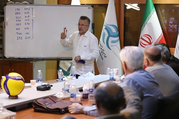 والیبال ایران چگونه در سراشیبی سقوط قرار گرفت/ انتخابهای ویرانگر