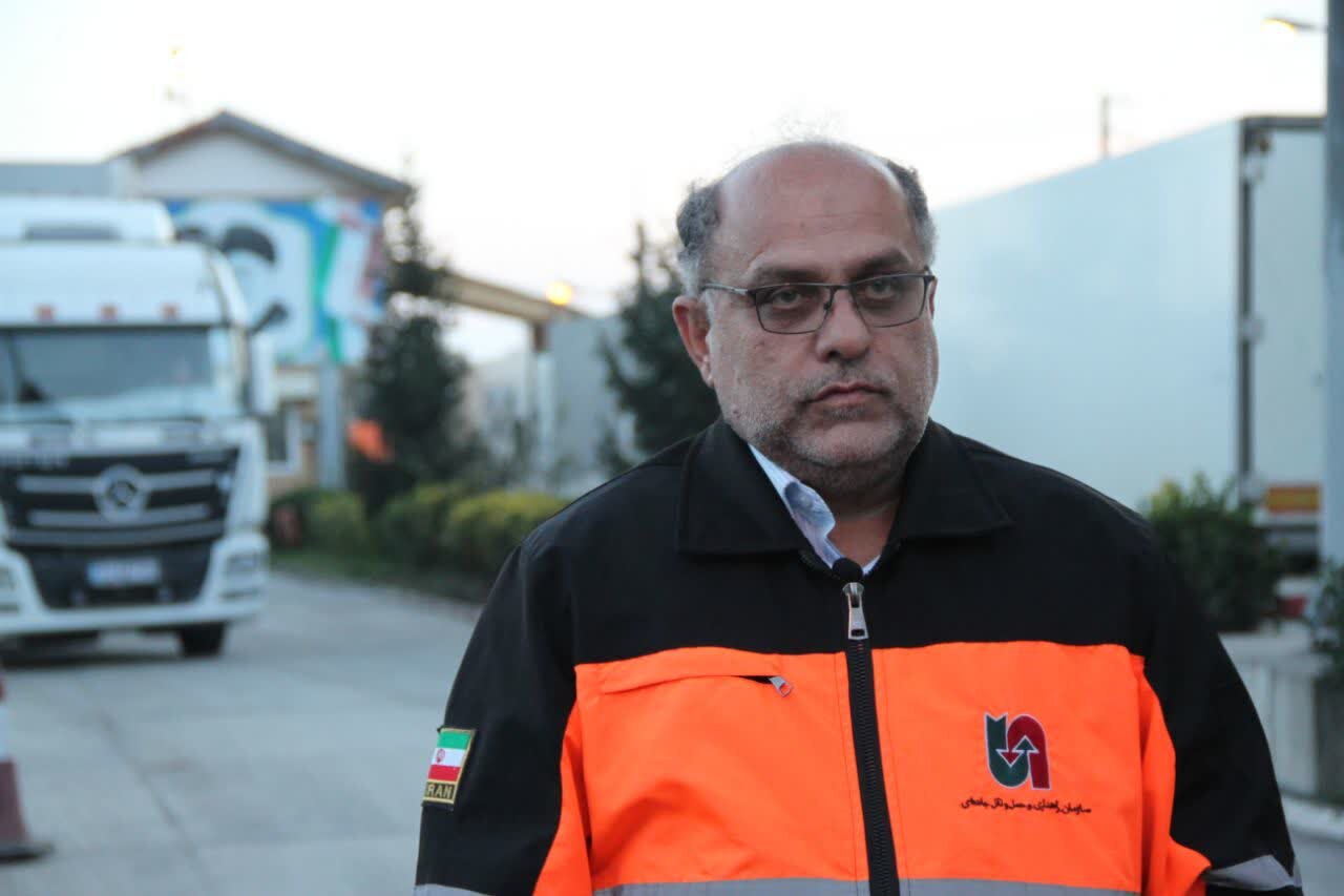 حل مشکل ترافیک کامیونها در مرز آستارا با پذیرش گمرک ۲ کشور حل مشکل ترافیک کامیونها در مرز آستارا با پذیرش گمرک ۲ کشور
